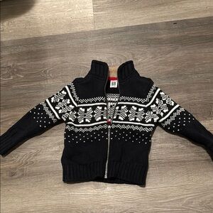Carters 2T sweater zip up